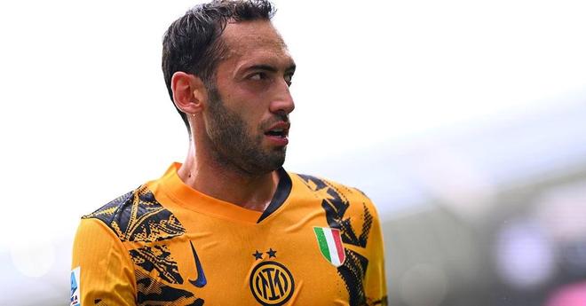 中占据绝对 中占据绝对