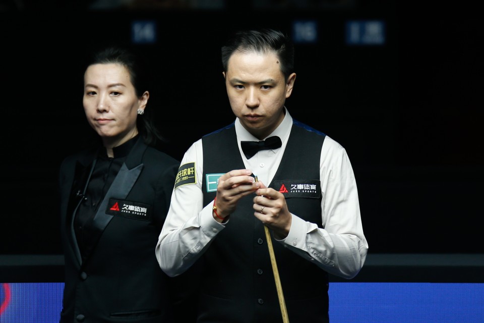 体育馆内的 体育馆内的