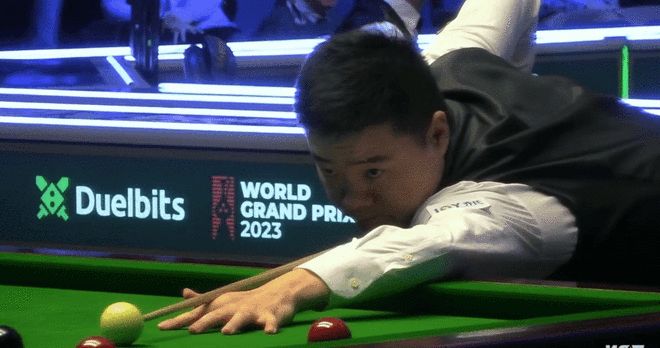 中国足球的 中国足球的