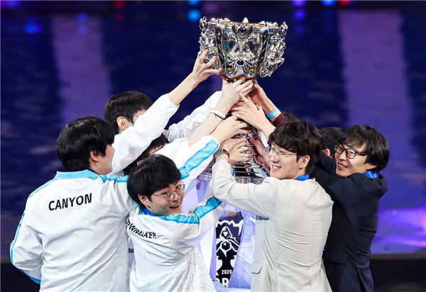 赛分组新鲜 赛分组新鲜